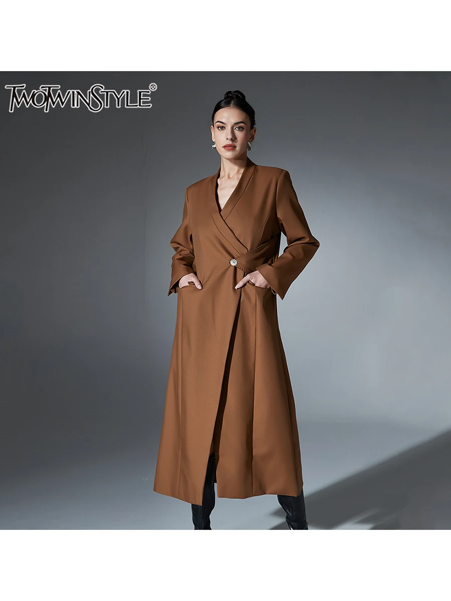 

TWOTWINSTYLE однотонная свободная ветровка для женщин с v-образным вырезом и длинными рукавами, темпераментные длинные пальто на пуговицах, женский модный стиль, новинка