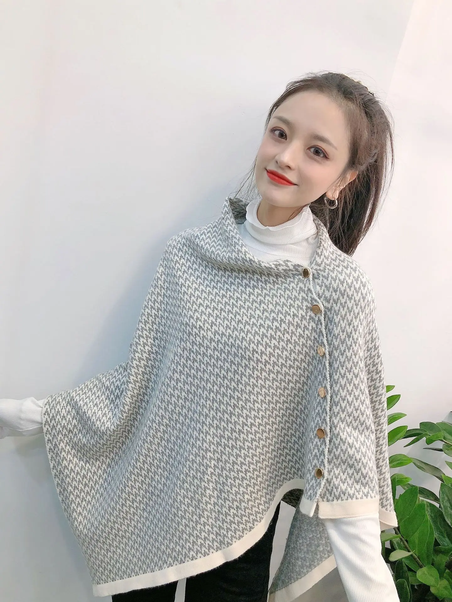 

Spring Autumn New Pullover Sweater Knitwear Geometric Splicing Loose Poncho Cape Women Coat Cloak Shawl Gray