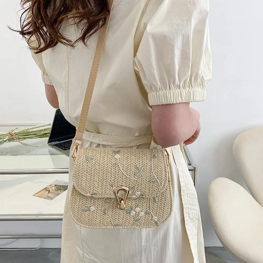 Fashion Flower Woven Saddle Bag Women Cute Straw Shoulder Bags Trendy Casual Handbag Ladies Lace Embroidery Crossbody Bags