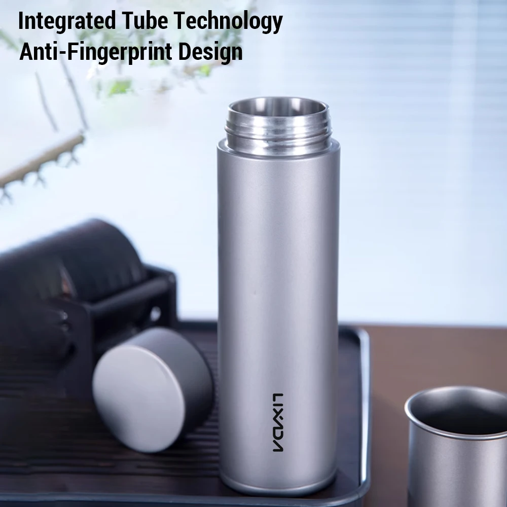 Lightweight Insulated Water Bottle Small Metal Thermos Water Bottle Pure Ti Double-Layer 450ml with Tea Filter for Travel