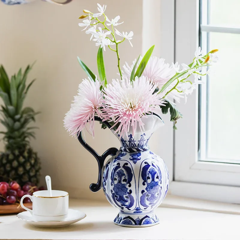 Vintage blue and white ceramic vases, kettle bottles, living room TV cabinets, dining table decorations, home decor accessories