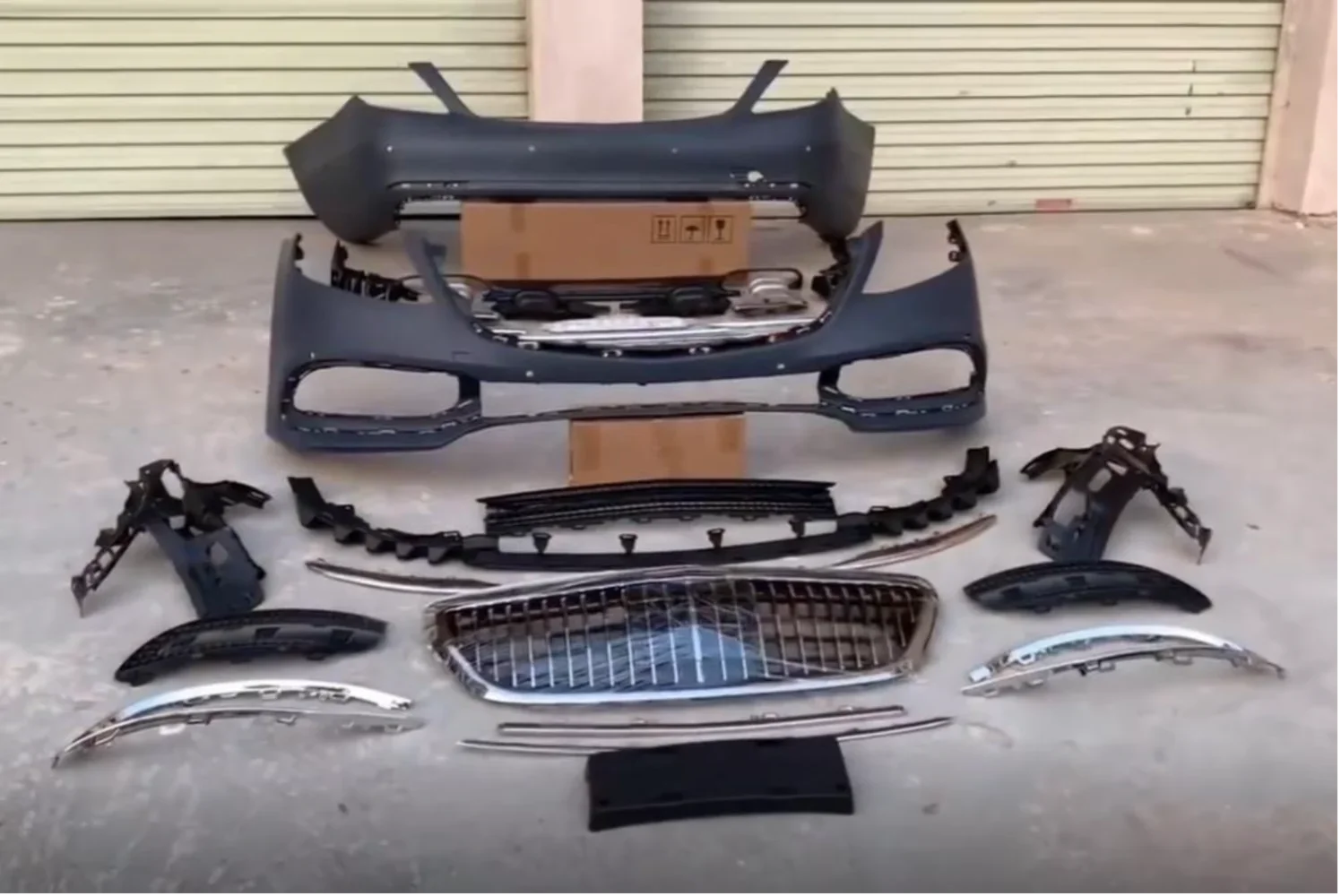 

Car surround Front Bumper Grill Grille mask For Mercedes-Benz class S W222 modified Maybach accessories