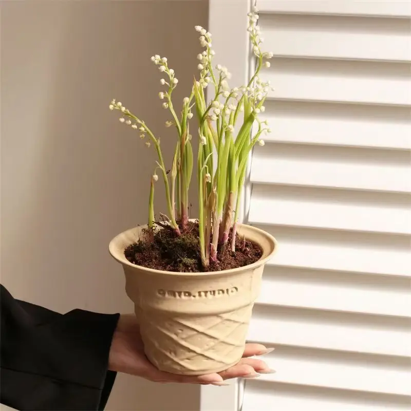 

CuteLife Cute Ceramic Ice Cream Shape Table Vase Ornaments Aesthetic Home Garden Plant Pot Artificial Flowers Decoration Vases