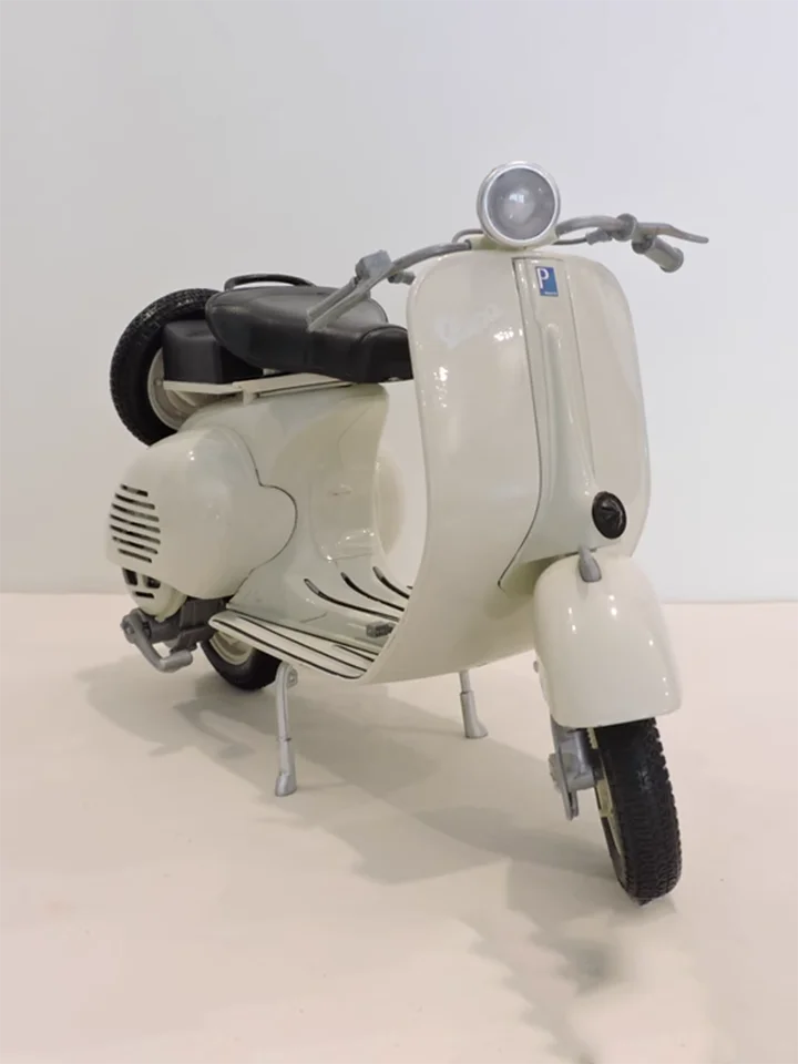 Diecast 1:6 Scale Vespa Two-wheeled Pedals 2-person Motorcycle