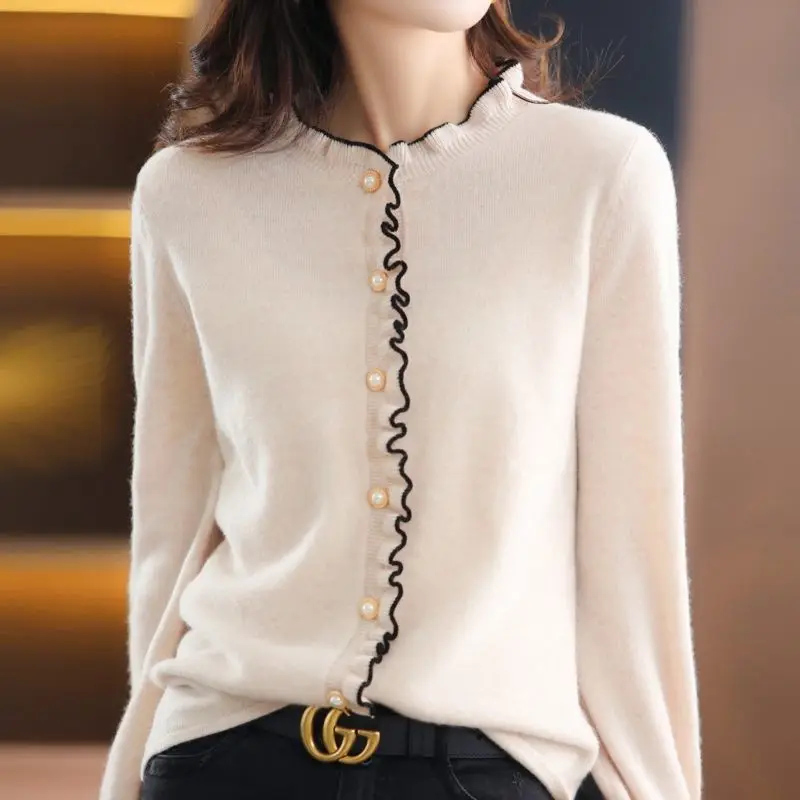 

Women Clothes Simple Solid Casual Soft Sweaters Spring Autumn New Button Fashion Pearl Knitted Pullovers Female Knitwear