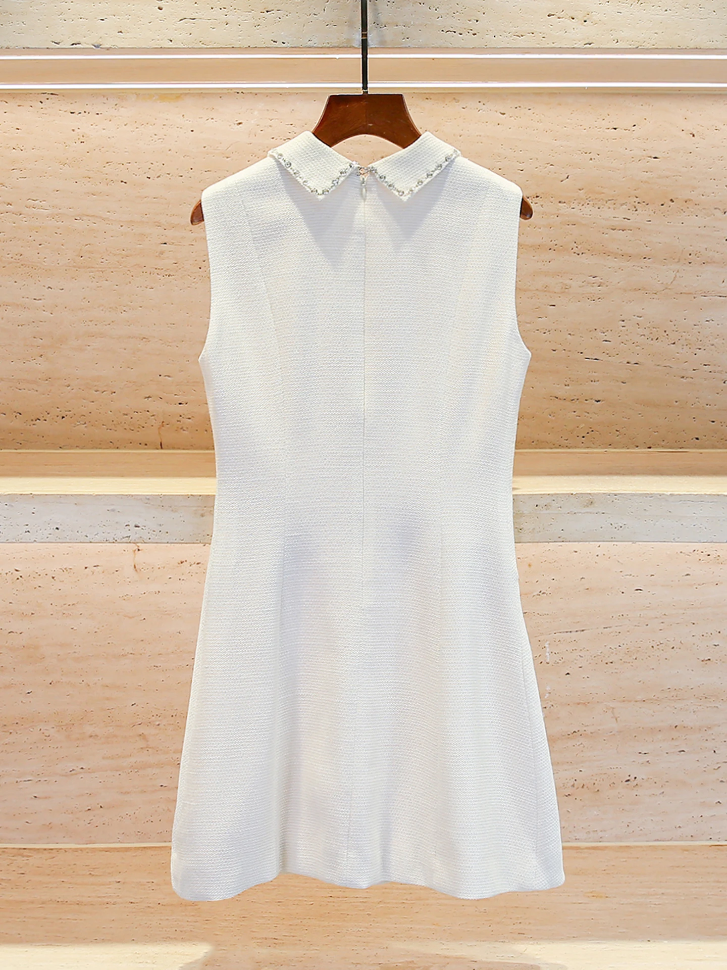 فستان أنيق بدون أكمام مزين بالخرز لخريف راقٍ، تصميم ضيق عند الخصر، طراز أنيق للعمل، طول متوسط بقصة A للنساء الشابات