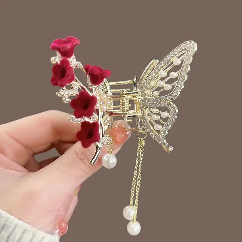 New Butterfly Tassel Pearl Hair Claw Women Elegant Rose Flower Hair Clip Female Exquisite Ponytail Claw Clip Заколка Зажим