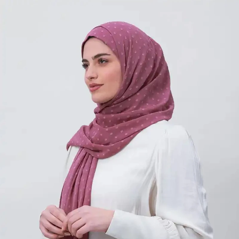 Nuovo arrivo Premium Chiffon Mini pieghettato POM POM Scialle Hijab pieghettato in chiffon non avvolto in ferro