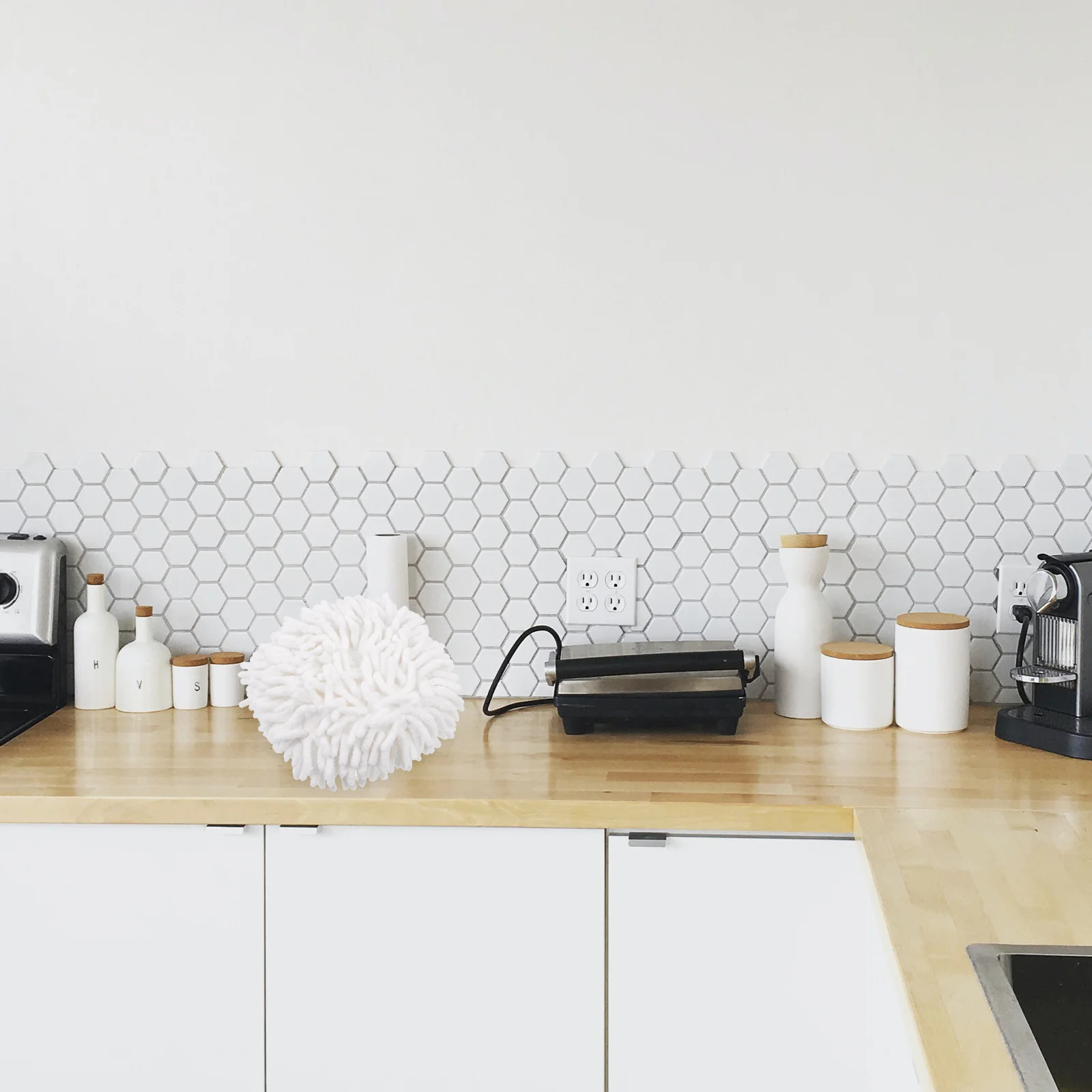 

1 pc Spherical Absorbent Quick Dry Handball For Kitchen Home Supply Hanging Towel Ball Soft Comfortable Wiping Hands Towel