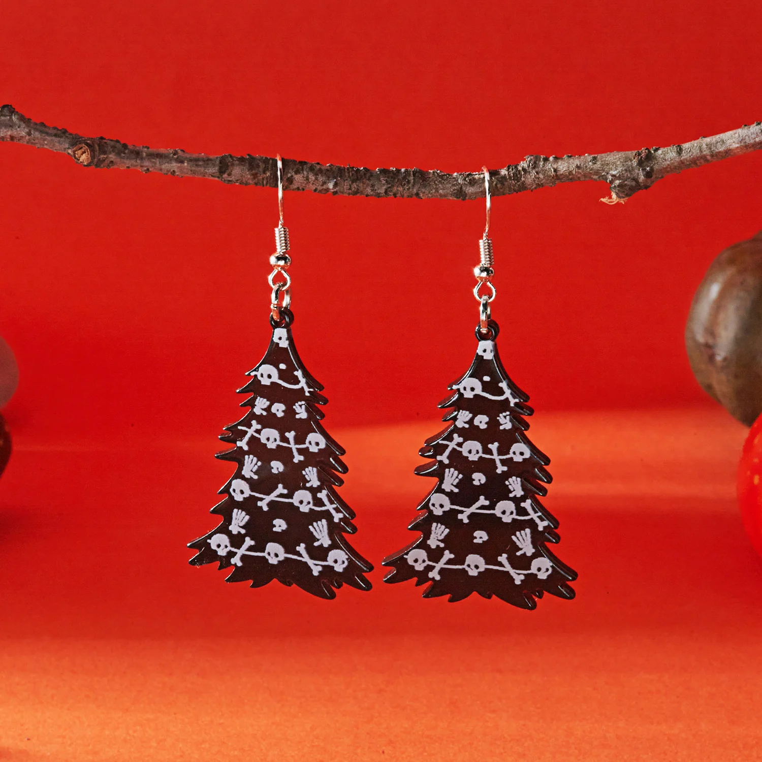 

Horror Christmas Tree Black Acrylic Stud Earrings Creative Halloween Skull Earrings For Woman Girl Holiday Birthday Gift