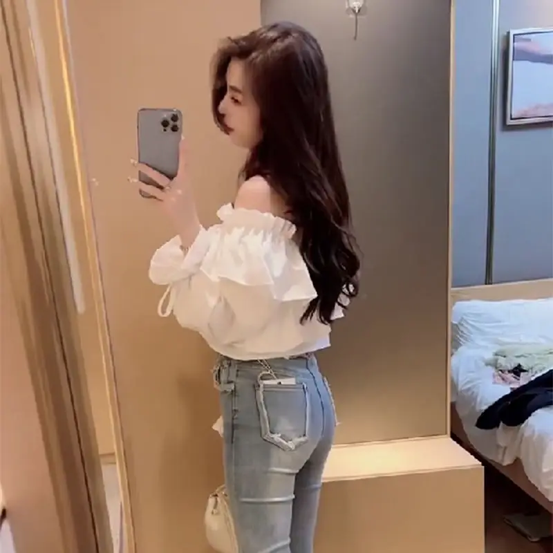 Chemise à volants pour femmes, nouveau Style, haut à manches évasées Unique