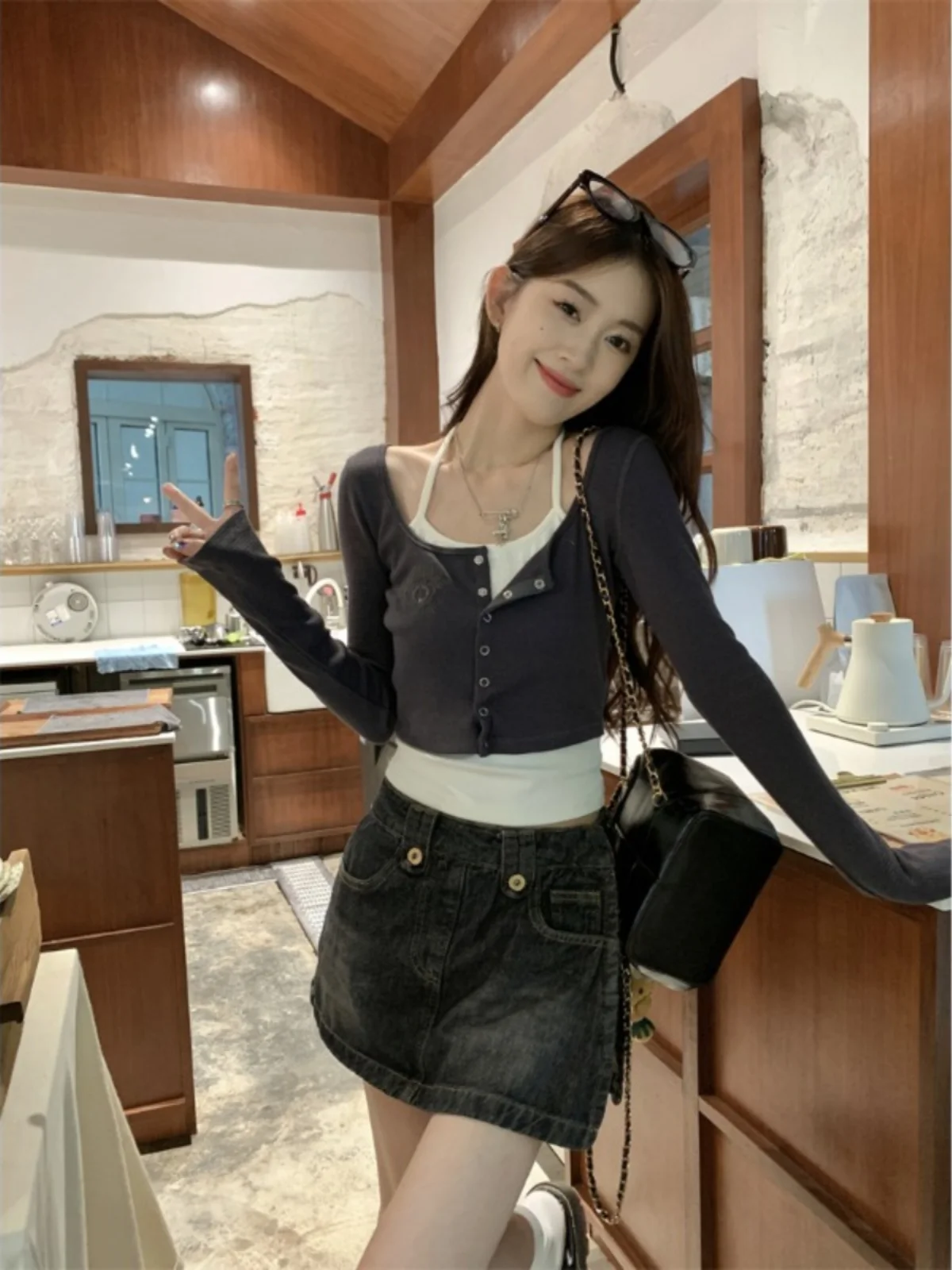 Retro American Design Long Sleeve Slim Fit Neck Hanging T-Shirt Women Early Autumn Short Style Belly Show Trendy Top