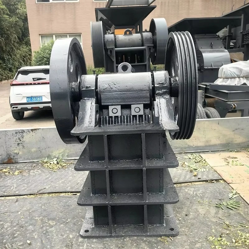 

Изготовленная на заказ высокопроизводительная дробилка для камней, оборудование для дробления горнодобывающей промышленности, дробилка для золотых шахт, заводская цена