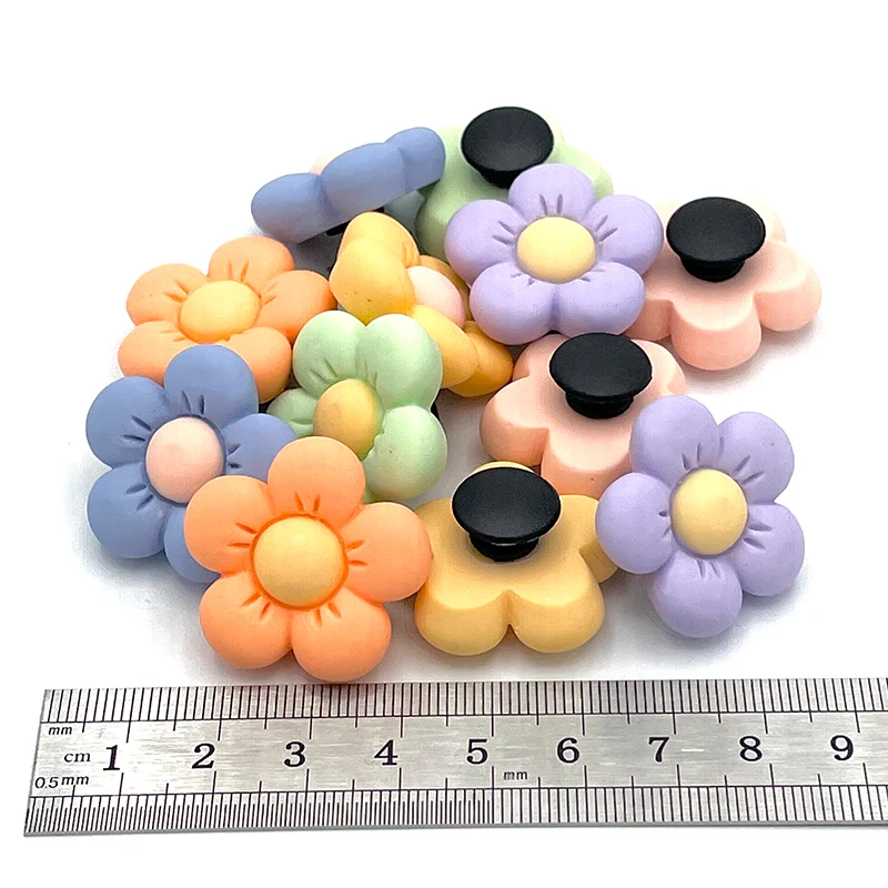 12Pcs Cute Flower Shoe Accessories Charms For Women\'s Sandals DIY Parts New Designer Shoe Pins Fit Girl\'s Clogs Funny Decoration