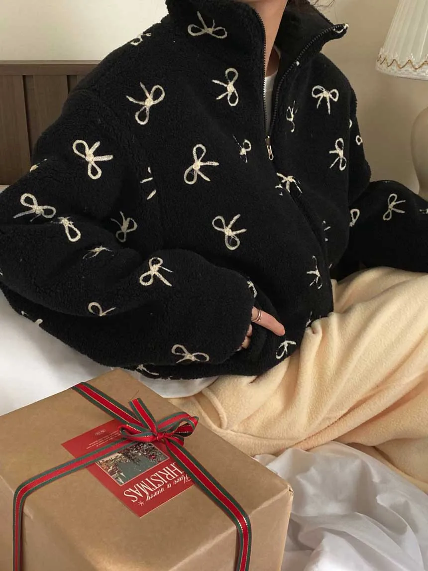 

Double-Sided Wear Knot Embroidered Lamb Fur Jaet Loose Versatile Cotton Coat Winter New Arrival Dongda Gate