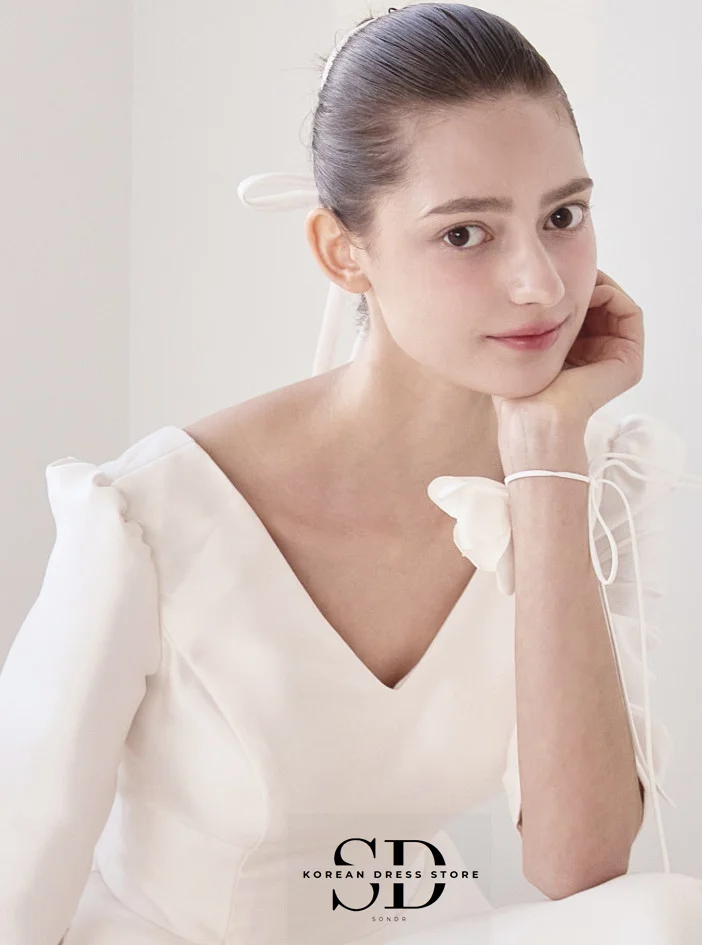 Sondr V-Neck Satin Half Sleeve - Wedding Qq recension och pris