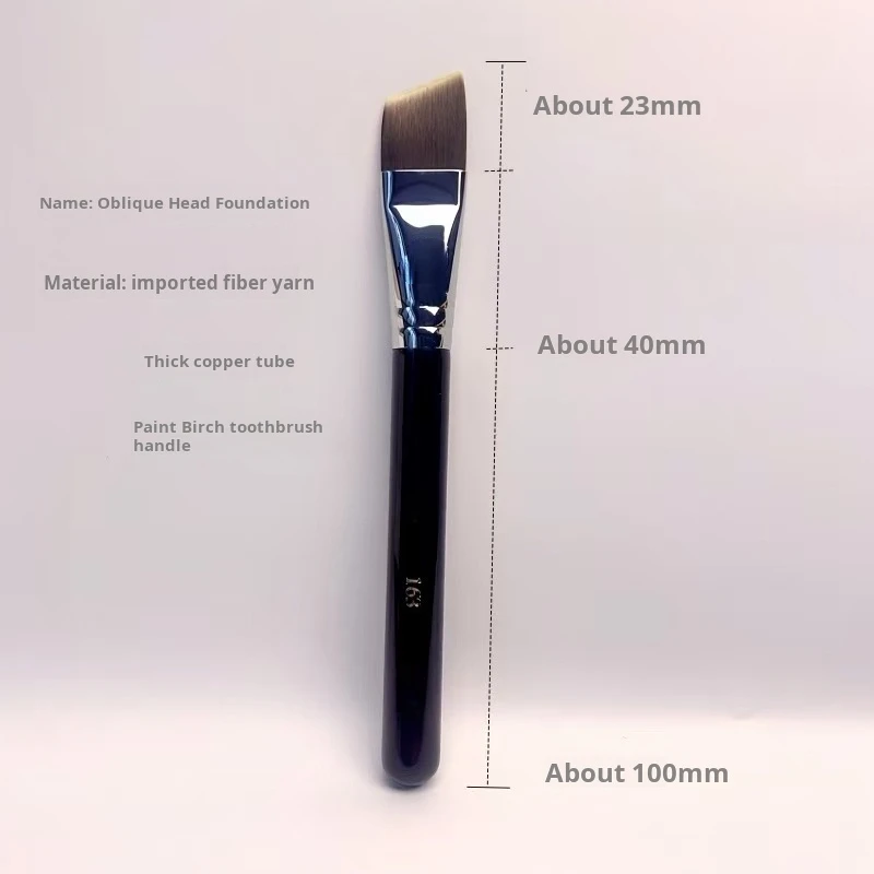 فرشاة مكياج بريميوم 163 مسطحة بمقبض مريح لسهولة المزج بالكريمة أو البودرة