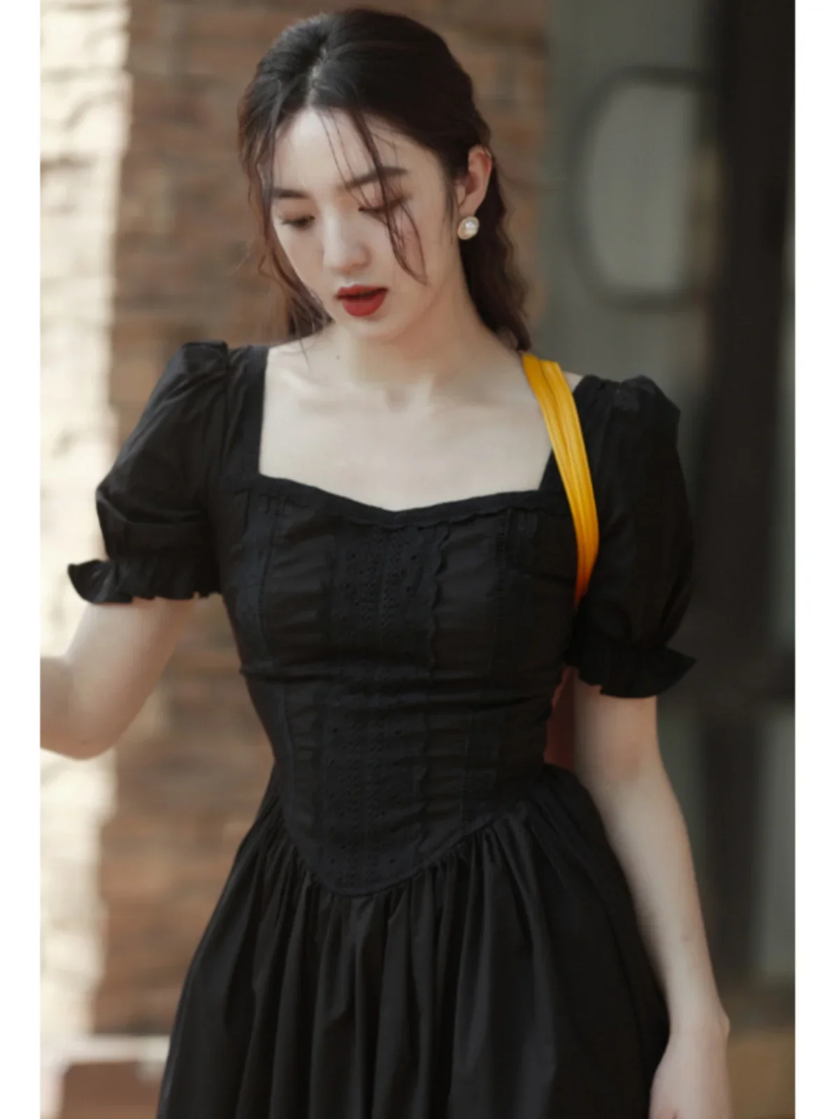 

French Elegant Retro Hepburn Style Square Neck Puff Sleeve High Waist Slim A-line Temperament Commuter Black Long Dress Women