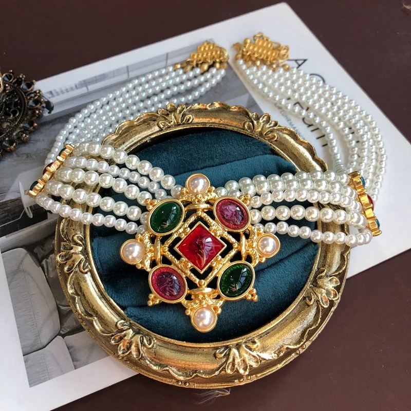 Vintage courtly multilayer pearl necklace High quality Hepburn style colored glass gem choker women\'s wedding banquet jewelry