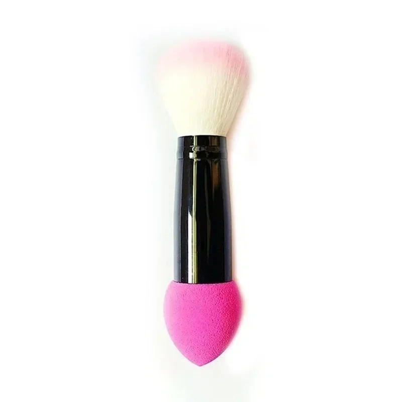 Double-ended blush brush