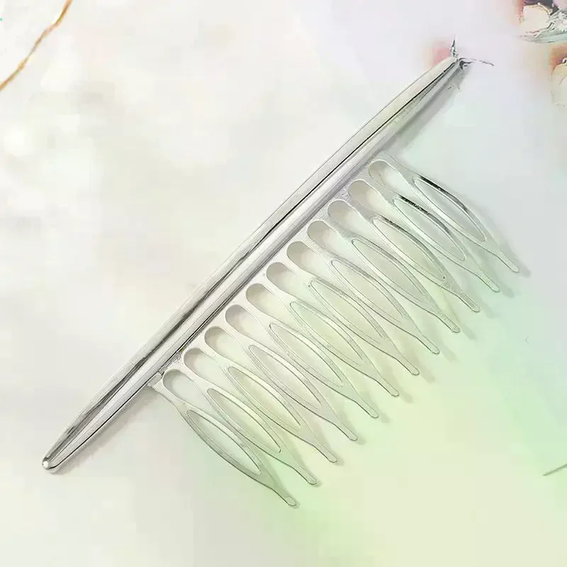 Metal Hair Combs Fashion Shiny Sturdy Long-lasting Hair Styling Accessories for Girls Daily Wear Birthday Gift Choice