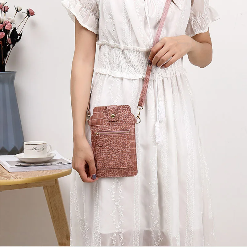 Crocodile Pattern Fashion Women's Zipper Crossbody High-quality Shoulder Bag Mobile Phone Bag Luxury Touch Smartphone Pouch