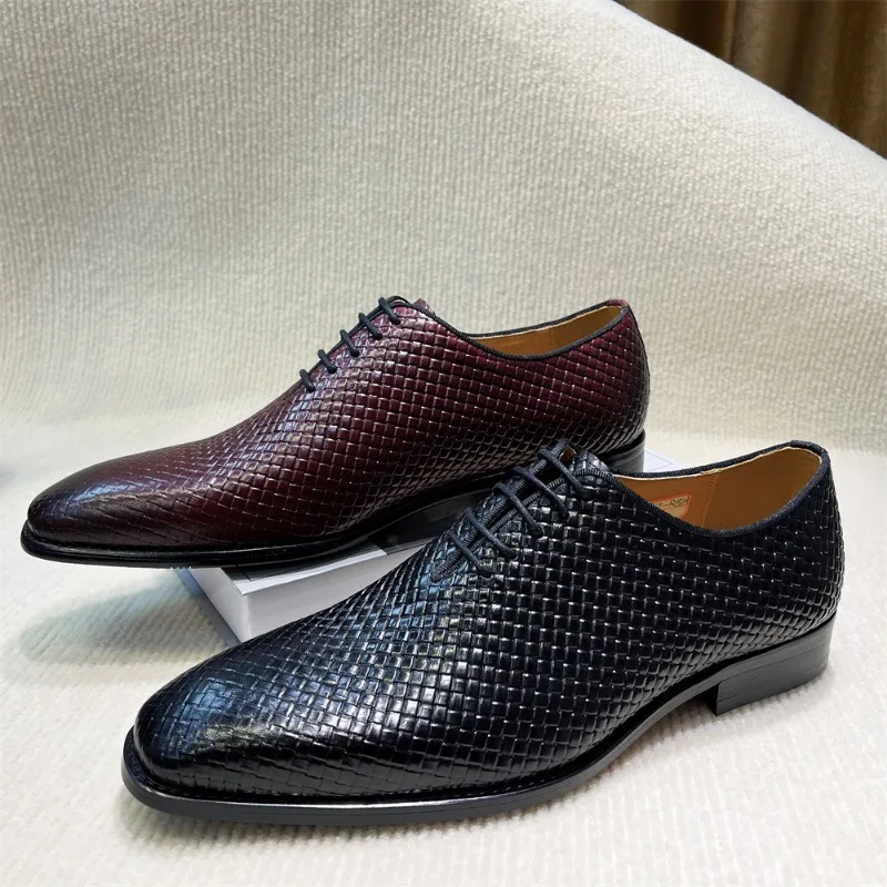 

Новая мужская повседневная обувь, летние дышащие деловые офисные туфли-оксфорды на плоской подошве с тиснением, кожаные туфли-оксфорды на шнуровке, мужская обувь