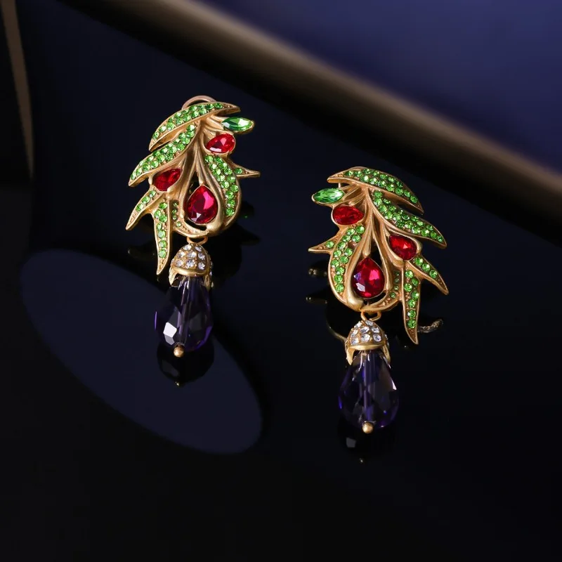 

Retro Heavy Industry Color Diamond-encrusted Earrings Medieval Vintage Light Luxury Zirconium-encrusted Ethnic Elegance Earrings