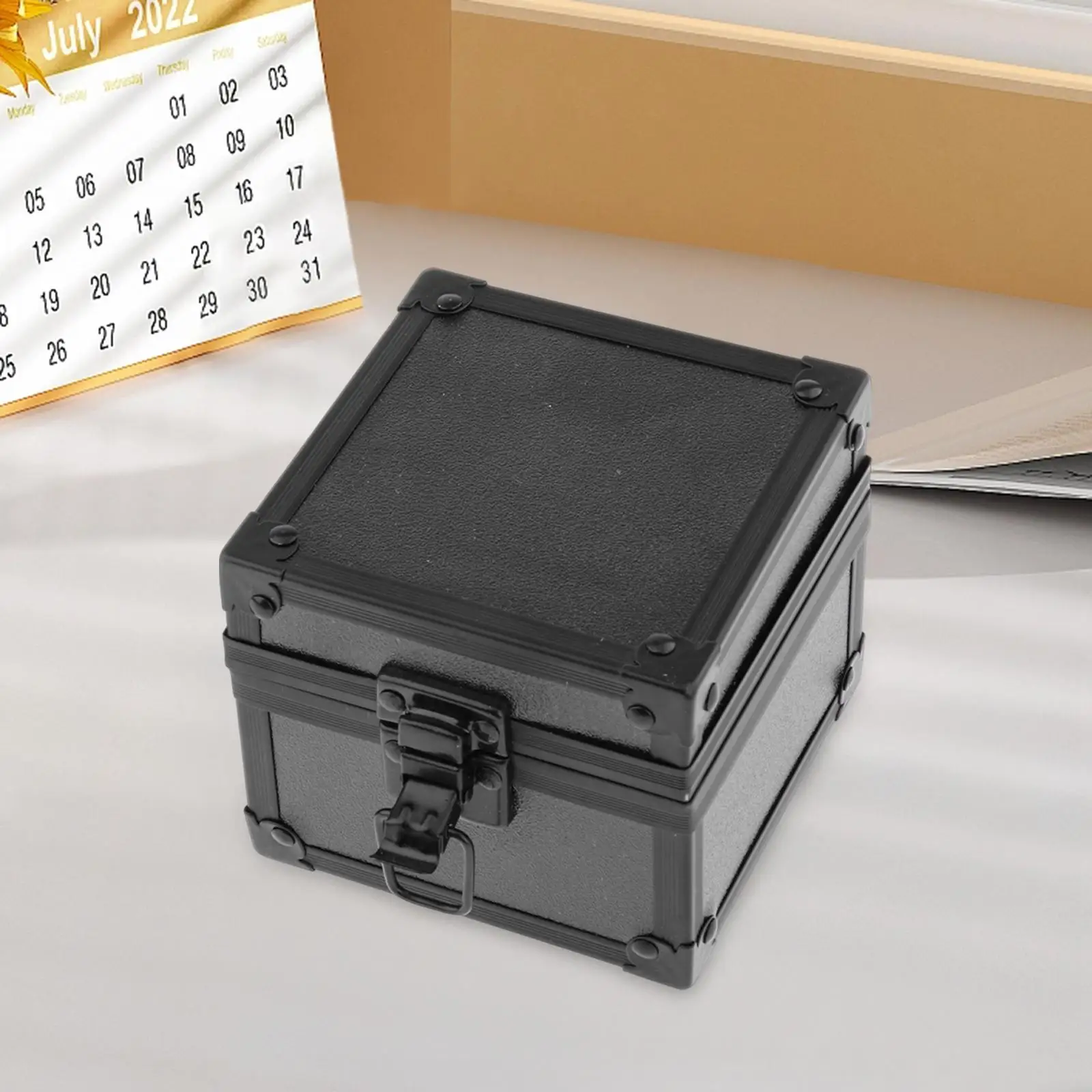 Single Watch Storage Box with Pillow Premium Watch Travel Case Luxury Watch Box Organizer for Men Women Keepsake Jewelry Gift