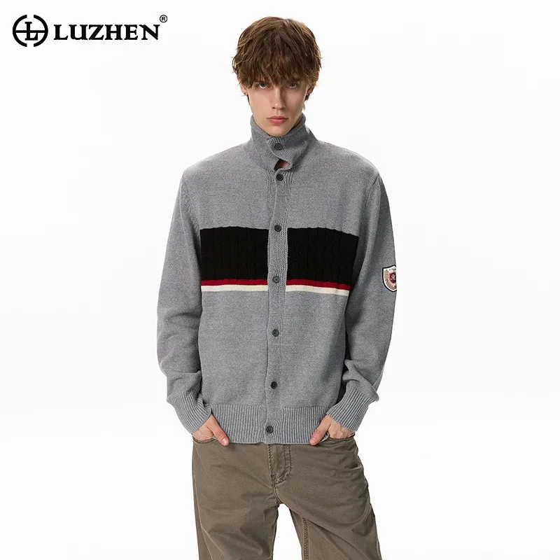 LUZHEN 2026 New Original Color Contrast Printed Stand Collar Knitted Cardigan Men Fashion Embroidery Logo Unisex Sweater JY9509