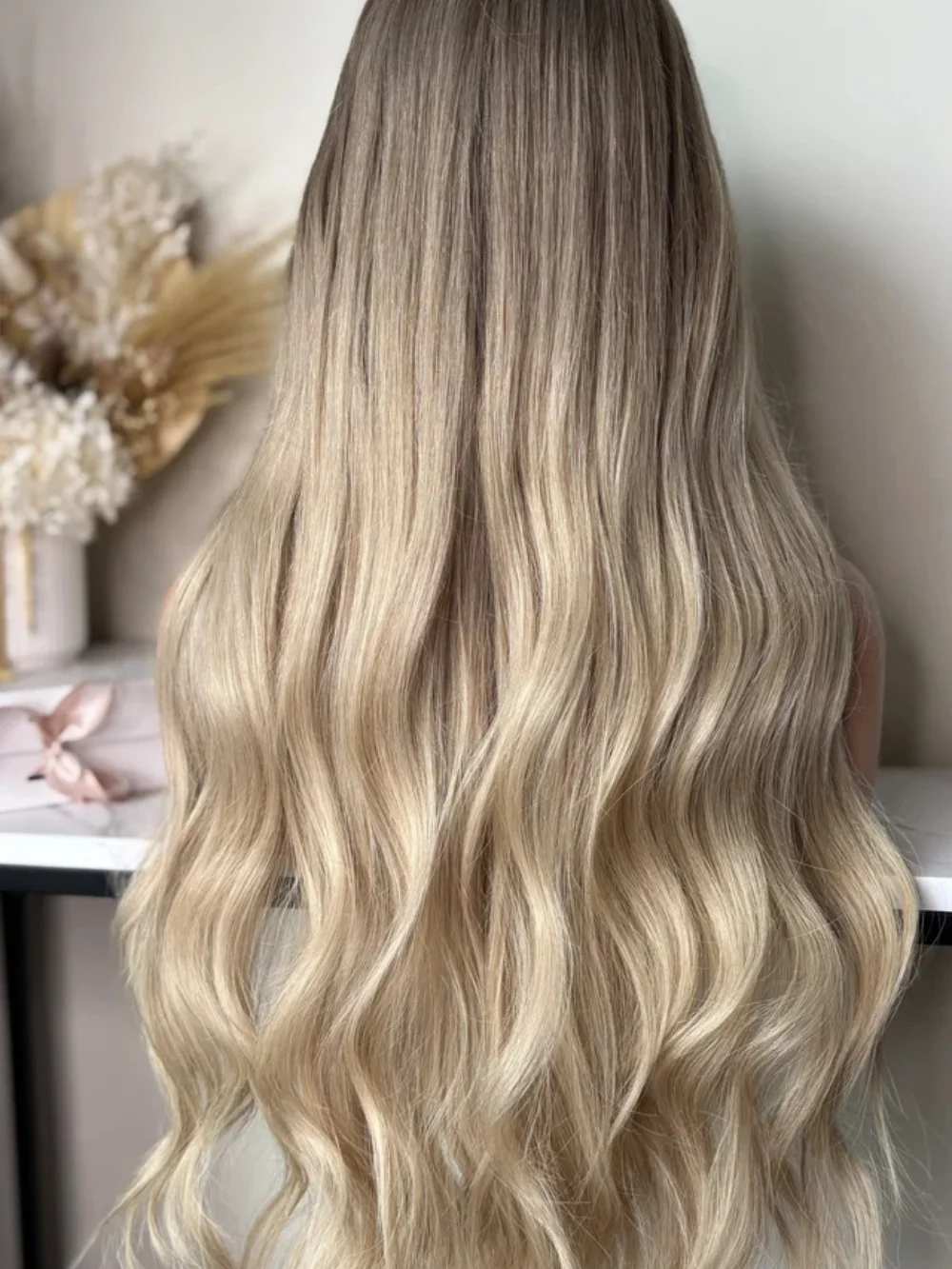 Balayage Highlight Lace Front Wig Long Wavy Ombre Blonde 13x4 Synthetic Lace Front Wigs for Women 28 Inches