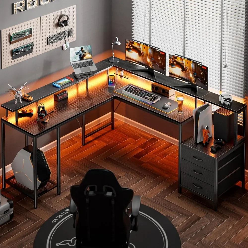 Bureau de jeu en forme de L avec lumières LED et prises de courant, bureau d'ordinateur avec 3 brochettes de proximité, imprimante et support de moniteur, 66.1"