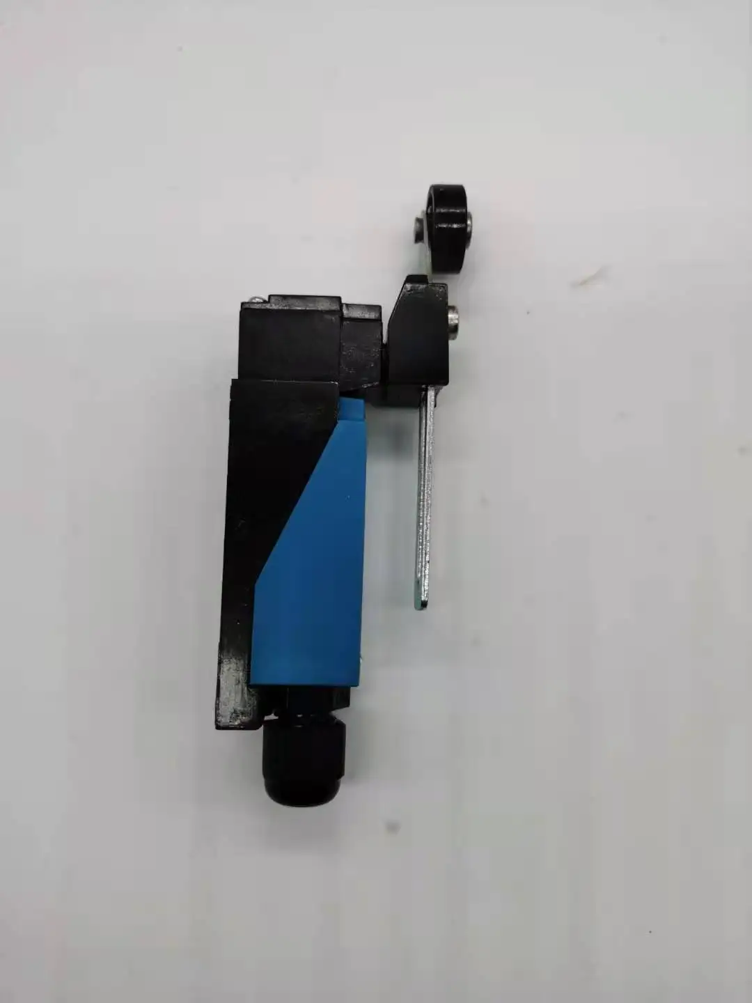 

Original Hift Slow Limit Travel Switch SF-8108 8104 8107 8111 8112