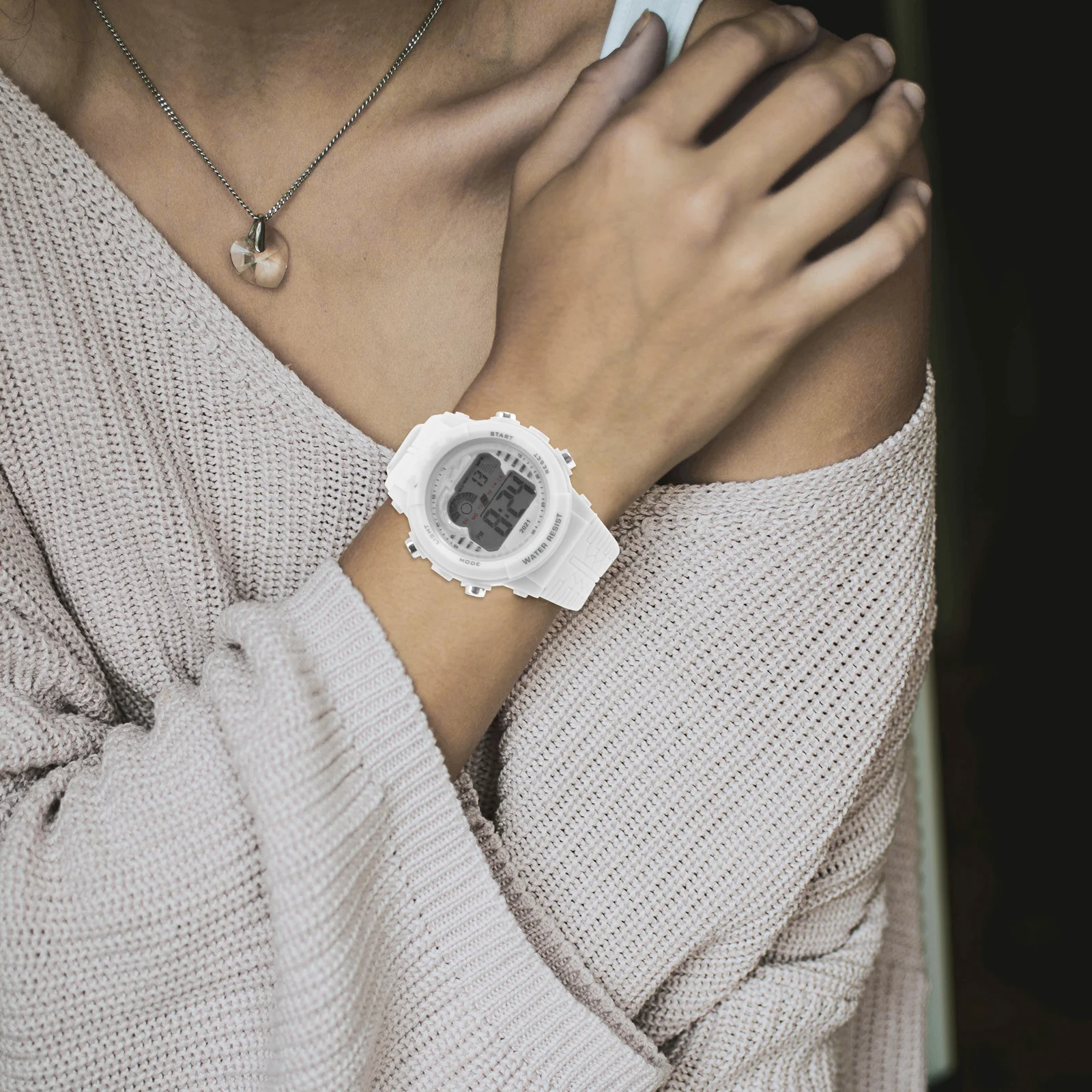 1pcs Kids Sports Large Screen Led Digital Watch Waterproof Multi-Function Children'S Timepiece Decorative Outdoor Watch