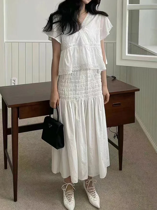 

Korean Sle Women's Faion Set High Waist Slimming Lace Patchwork V-ne Top plus f-length Skirt Ensemble