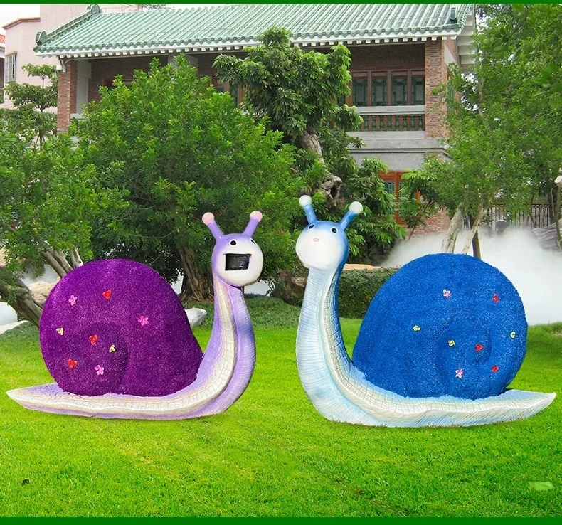 A  Outdoor Garden Landscape Decorative Ornaments Simulation Color Grass Planting Snail GRP Sculpture