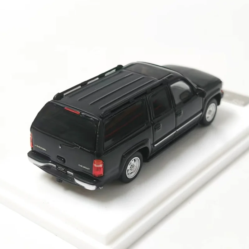 โมเดลรถจำลองอัลลอยด์ MK Diecast สเกล 1:64 รุ่นซับเบอร์บัน ปี 2003 ของสะสมสำหรับผู้ใหญ่และเด็กผู้ชาย ของตกแต่ง ของขวัญวันหยุด ของเล่น ตั้งโชว์