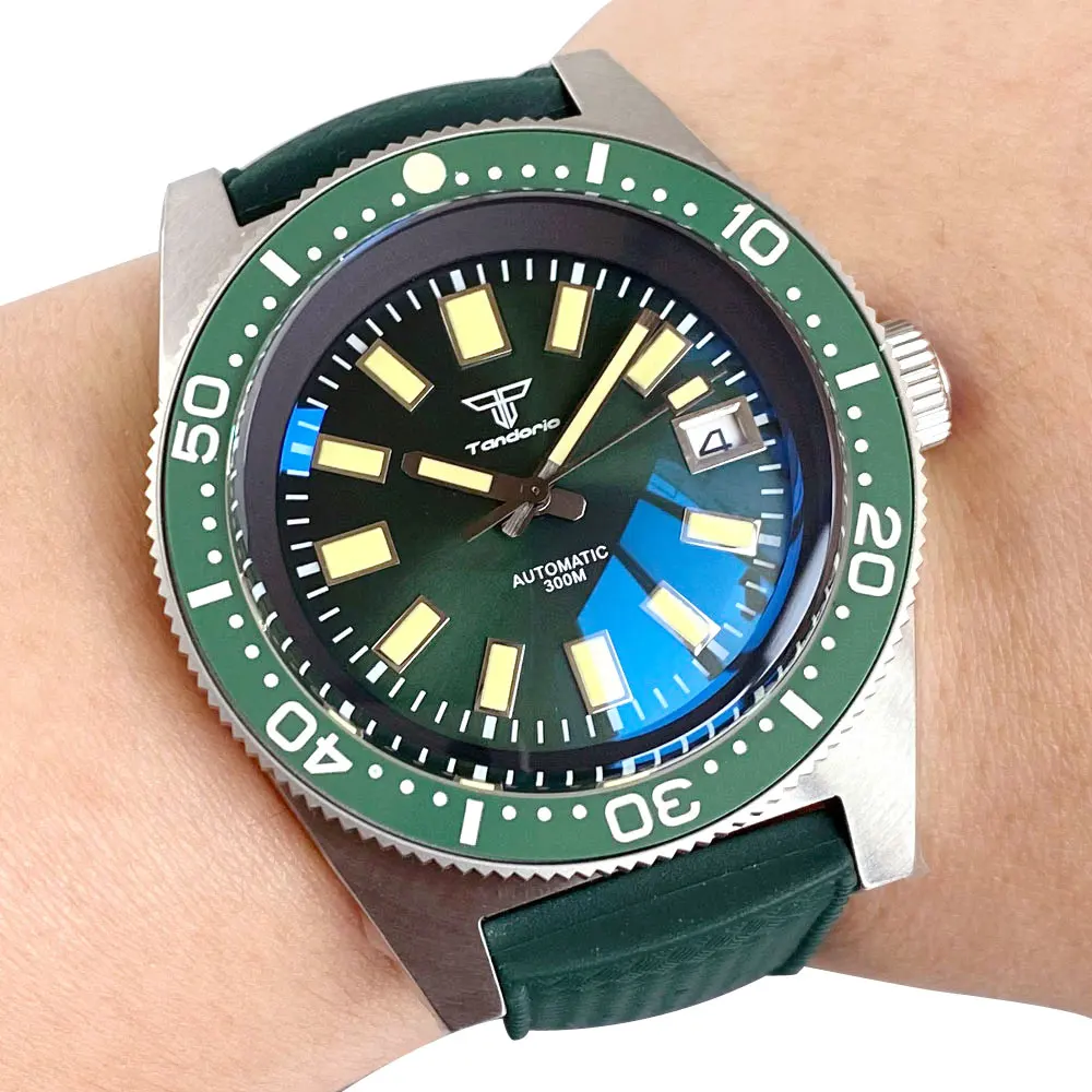 62mas グリーンダイヤル 200 メートル防水機械式時計男性用 AR サファイアクリスタル 120Clikcs C3 発光スポーツスチール時計サンバースト