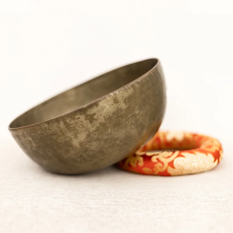 

28.0 CM 1.92 KG Tone E2 Nepalese Handmade Tibetan Bati Antique Bowl