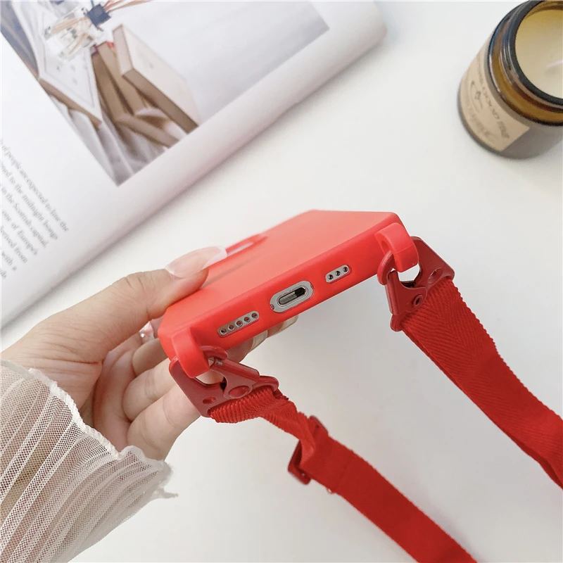 Crossbody قلادة حامل جراب هاتف آيفون 16 15 14 12 13 11 برو ماكس XS XR X 6 8 7 الحبل الحبل حزام لينة غطاء سيليكون