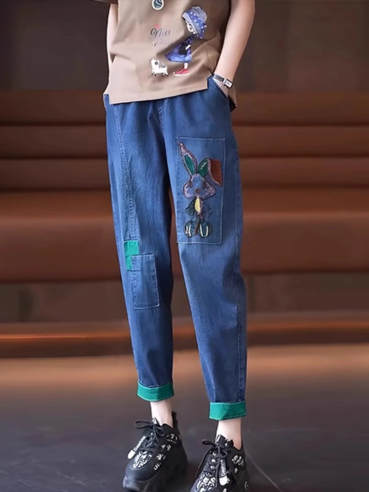 Harlan Women's Jeans 2025 New Color Block Cuffed Pants Spring Autumn Radish Pants Small Size Embroidered Nine Point Pants