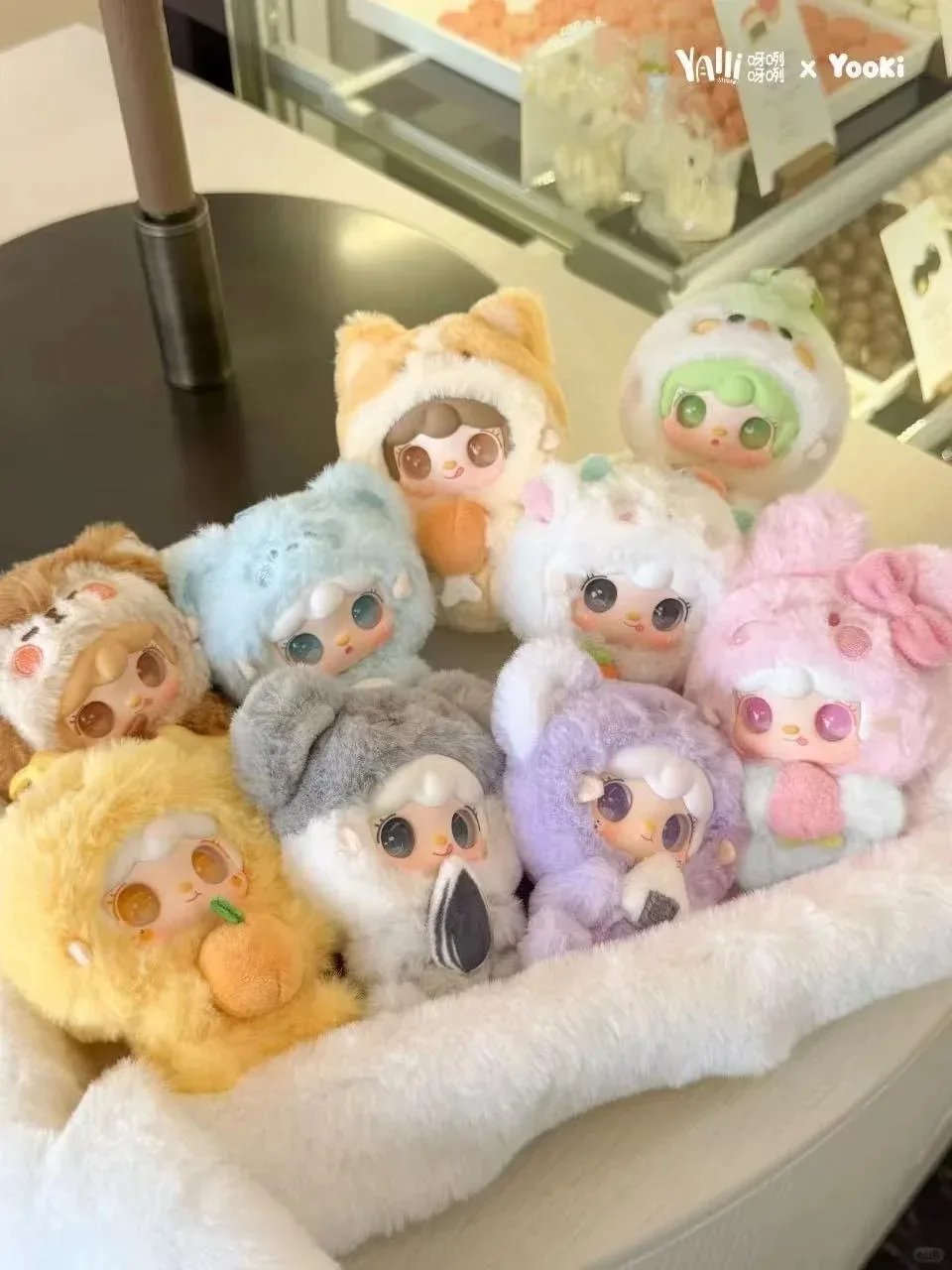 Yooki V10 Goumet restaurante serie Linda caja ciega de felpa caja misteriosa Kawaii adorno de escritorio coleccionables decoración tendencia juguete modelo regalo