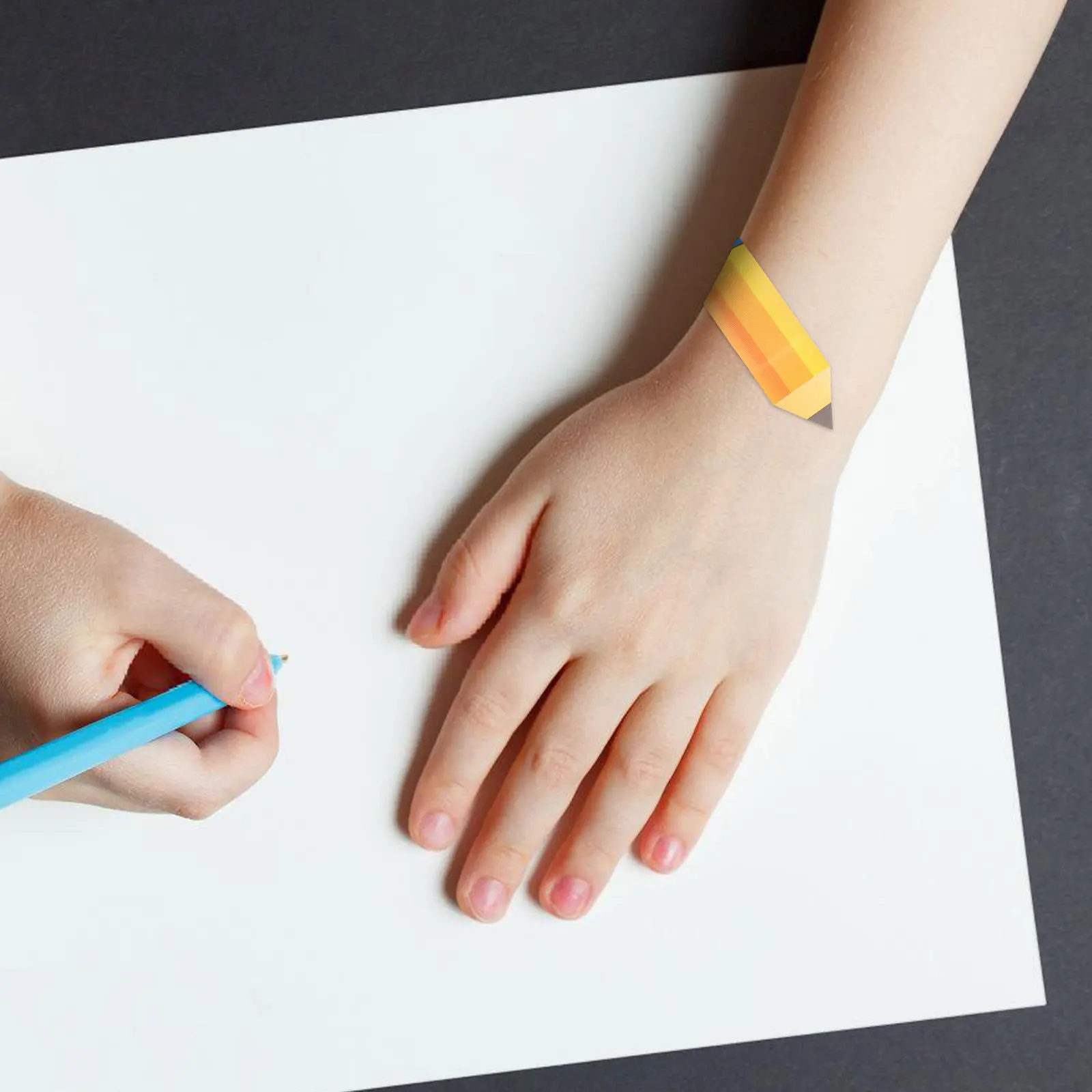 

50 шт. пластырей в форме карандаша, водонепроницаемые, дышащие, с мультяшным дизайном, детские клейкие полоски для школьных принадлежностей и призов для класса