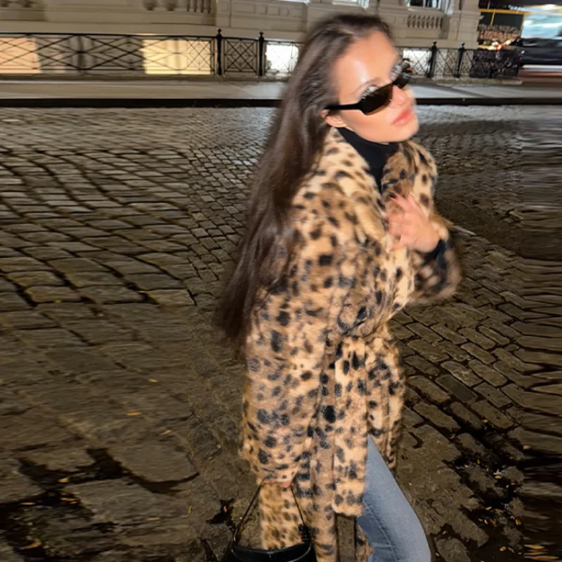 

2025 Ретро куртка с леопардовым принтом для женщин, шикарное пальто с воротником и длинными рукавами на шнуровке, новая женская повседневная верхняя одежда для уличных поездок