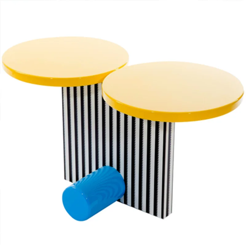 Internet celebrity coffee table size ins round table balcony model room art sofa side table