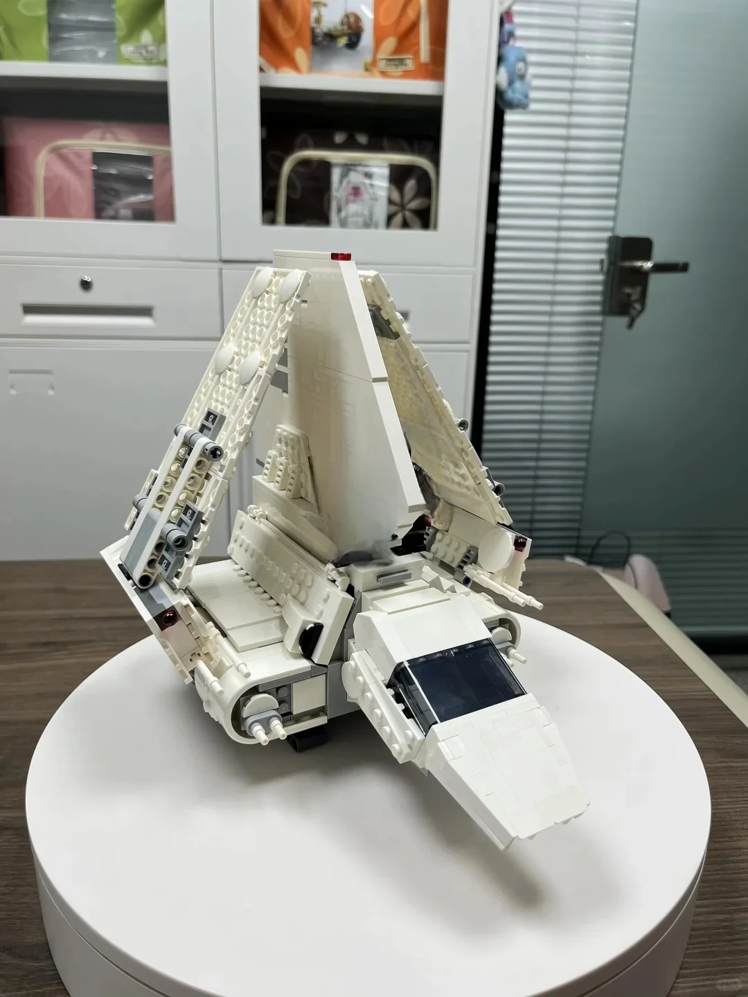White Space Battle Spaceship Building Block Model, Desktop Home Decoration Ornament, Birthday & Holiday Gift for Model Collector