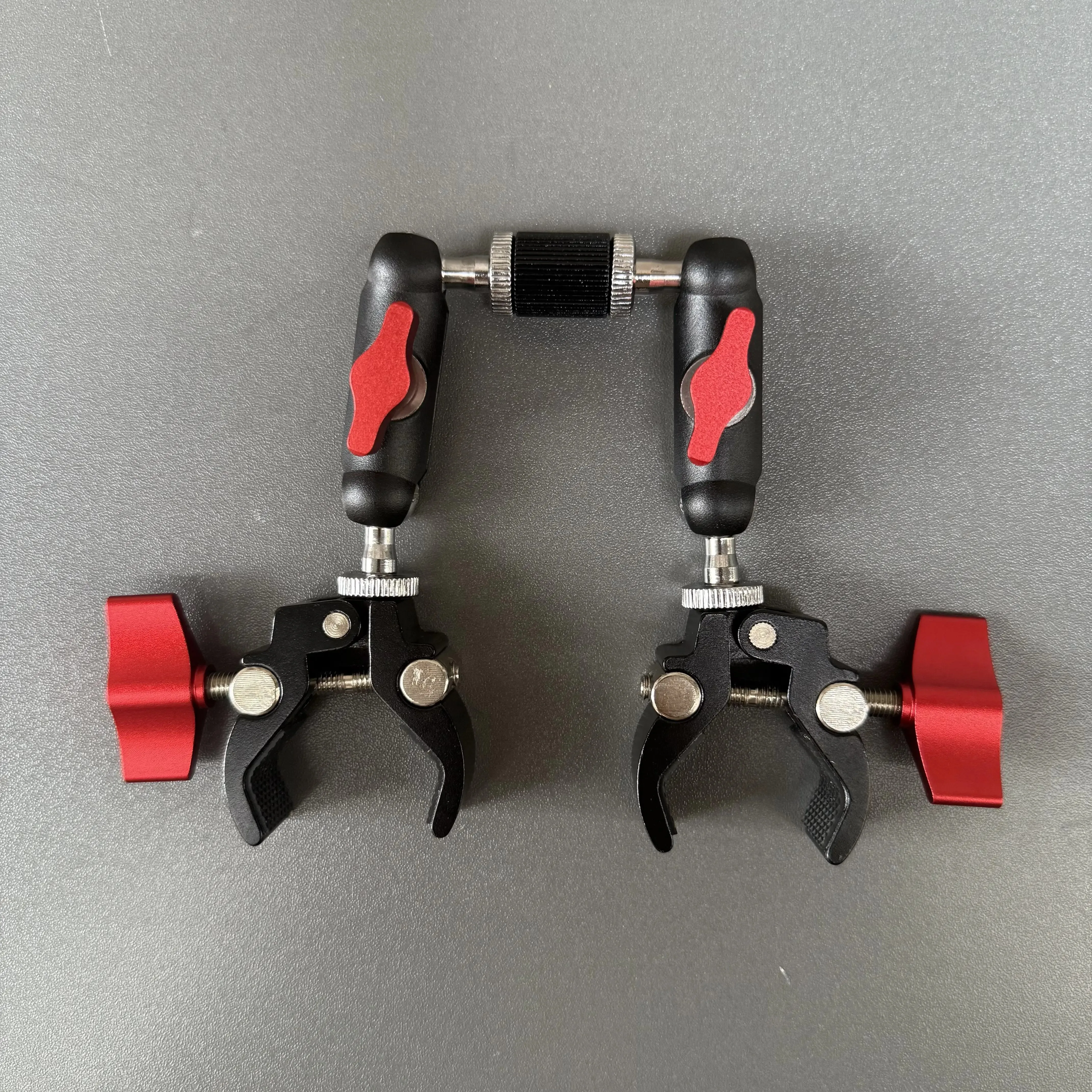 

Two End Aluminum Alloy Clip Cycling Selfie Stick Clip Metal 360 Joint Circular Tube Fixed Clip Nniversal Adjustable Arm Outdoor