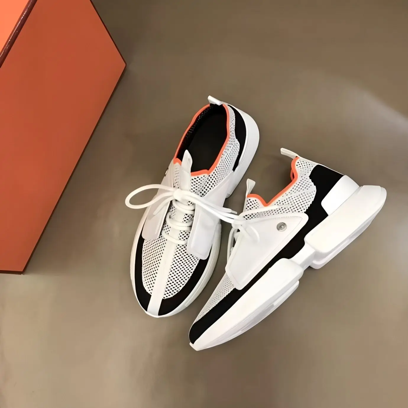 Unisex Streetwear Platform Sneakers Mesh & Faux Leather Splicing Lightweight Lace-up Sport Shoes