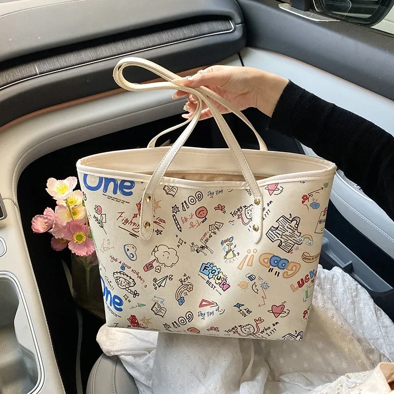 

Luxury Minimalist Diaper Bag For Women Elegant Crossbody Bag Designer Vintage Tote Leather Solid Color Fashionable Bag