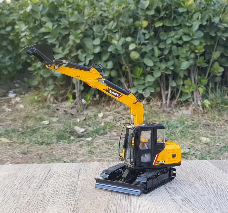 1:35 SANY SY75C-9 Excavator Simulated Alloy Vehicle Model Gifts Souvenir Toys